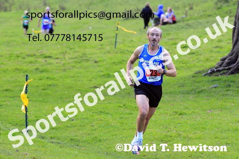 Mens Masters and Mens Under-20s, 2022 NECAA Cross Country Relays, Thornley Hall Farm, Peterlee, County Durham, October 15th. Photo: David T. Hewitson/Sports for All Pics